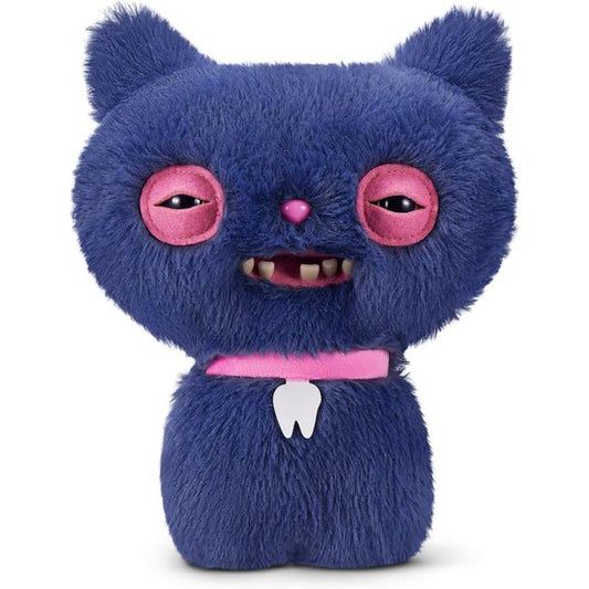 ZURU Fuggler Alley Cats “Cheezee” Grey 9-inch stuffed plush – a scrappy stray-turned-monster plush cat. These cats aren’t here to purr, they’re here to plot! Cheezee Grey may look like a scrappy stray, but once he sneaks into your home, the plush chaos begins — a master of disguise pretending to be an innocent alley cat just long enough to con his way inside.
Made from super-soft plush, this medium-sized 9 inch/22cm stuffed animal comes with creepy human-like teeth, a mischievous personality, and the rare