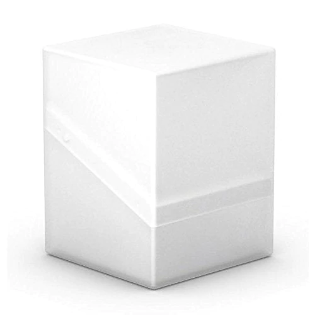 Holds up to 100 double-sleeved cards or 120+ single-sleeved cards