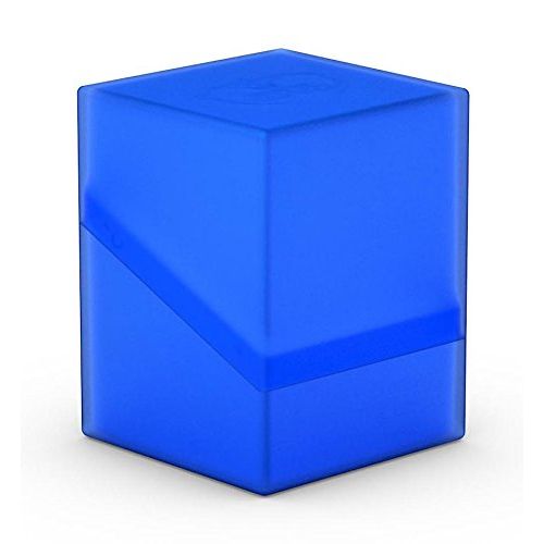Holds up to 100 double-sleeved cards or 120+ single-sleeved cards