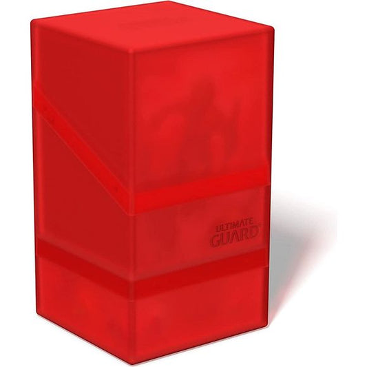 Ultimate Guard Boulder'n'Tray 100+ Ruby. By popular demand, here is the Boulder'n'Tray 100+. This deck case combines the sturdiness of our Boulder with the flexibility of an extra compartment for your dice and other accessories - just like our classic Monolith. Our Boulder'n'Tray 100+ impresses with its durable, soft-touch finish², which ensures a comfortable grip and long life during all your gaming sessions. - Holds up to 100 standard size cards