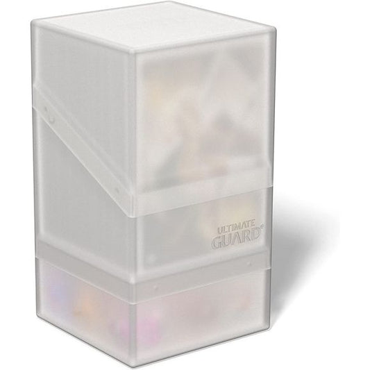Ultimate Guard Boulder'n'Tray 100+ Frosted. By popular demand, here is the Boulder'n'Tray 100+. This deck case combines the sturdiness of our Boulder with the flexibility of an extra compartment for your dice and other accessories - just like our classic Monolith. Our Boulder'n'Tray 100+ impresses with its durable, soft-touch finish², which ensures a comfortable grip and long life during all your gaming sessions. - Holds up to 100 standard size cards