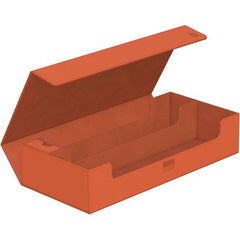 Designed for 550 Double-Sleeved cards or 650 single-sleeved cards in Ultimate Guard Sleeves. Convenient for carrying multiple decks, dice and/or Play-Mats. Modular design to combine with Ultimate Guard products. Designed for two Play-Mats. Resistant Xenoskin materials. Monocolored design with quality microfiber inner lining. Strong magnetic closure with additional ZnapClaw locking mechanism