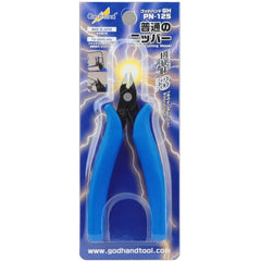 GodHand's entry level nipper is now available! This highly durable, double-edged nipper is easy for beginners to use. Blade shape and nipper design emphasizes ease of use, moderate sharpness and high durability. As with all nippers from GodHand, it is recommended to make your cuts with the center of the blade. To not twist the nippers while cutting or releasing after the cut and to not cut plastic that is thicker than 3mm.