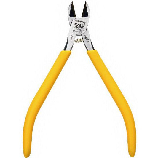 These new nippers from God Hand make dealing with masking tape a breeze! It's easy to know if your cut was successful because there's a snapping sound and a tactile response; they cut cleaner and faster than scissors and knives. The tape is also less prone to twisting when cut with these nippers, so it'll stick tightly to your projects without letting go prematurely. What a great idea -- order yours today!
Precautions
Do not use for anything other than the intended purpose. When used to cut metal or plasti