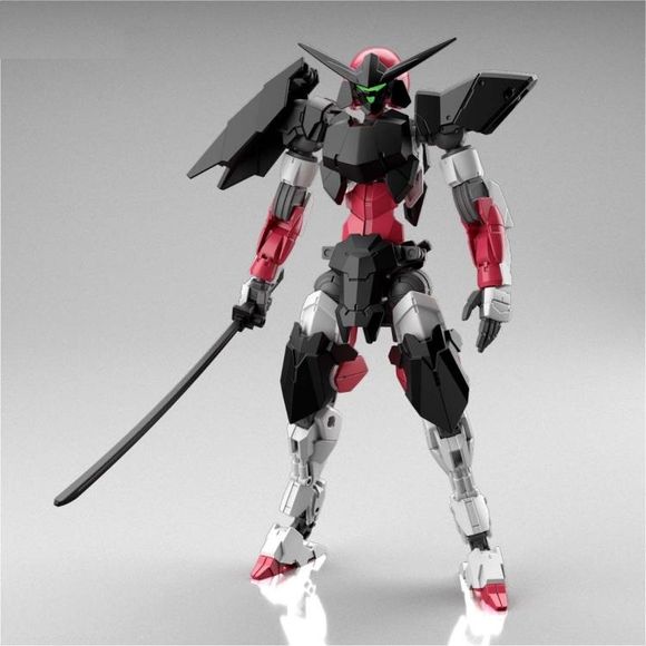 Spinatia (Sengoku Type) is the first female body in Bandai's 30MM (30 Minutes Missions) lineup, and she looks amazing! This all-in-one kit includes parts to build Spinatia herself and her awesome armor. The new structure is easier to assemble than before, with full posability after assembly. She's equipped with 3mm joints, standard to the 30MM and 30MS (30 Minutes Sisters) lineups, so she can use accessories from those lineups as well.