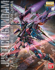 The Justice Gundam from "Gundam Seed" joins the Master Grade kit lineup from Bandai! The Fatum-00's beam cannon base can be displayed in flight form without any parts swapping, and the Fatum-00 can also be ridden by the Justice Gundam and displayed in flight! The Justice Gundam is armed with one Lupus beam rifle, two Lacerta beam sabers, one Bassel beam boomerang, and the laminated anti-beam shield. The cockpit opens and closes, and a pilot figure is included; it also comes with stickers and dry-transfer
