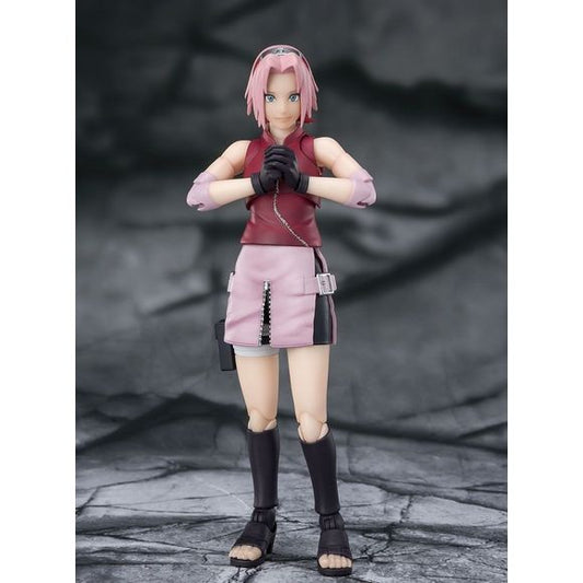 From the Naruto: Shippuden anime, Sakura Haruno joins the S.H.Figuarts line! Standing over 5 inches tall, Sakura is highly articulated and includes several hand options.