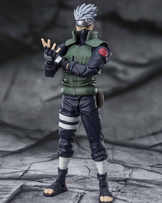 From Naruto: Shippuden, Kakashi Hatake -The famed Sharingan Hero- rejoins S.H.Figuarts with newly redesigned poseability!