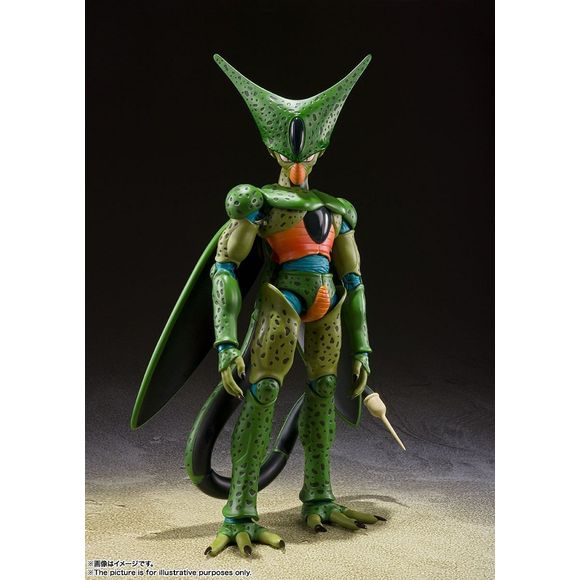 Cell returns to the S.H.Figuarts line with this First Form version. Cell stands over 6 inches tall and features interchangeable hands and faces, as well as assorted tail parts. Incorporating cutting-edge action figure technology, you can replicate Cell's trademark battle poses.