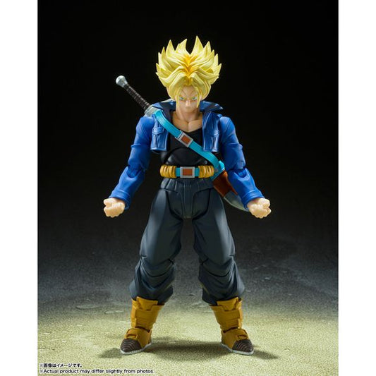 Super Saiyan Trunks from "Dragon Ball Z" gets a new "S.H.Figuarts" action figure from Bandai! He features the same new shoulder joint structure adopted for the S.H.Figuarts Super Saiyan 4 Son Goku, and his jacket is made of soft materials so it won't get in the way of epic sword poses. Three interchangeable faces are included, as are interchangeable hands, as well as a "Normal Trunks" head and a sword with scabbard. Order this legendary hero for your own collection today!

[Figure Size]: Approximately 14cm