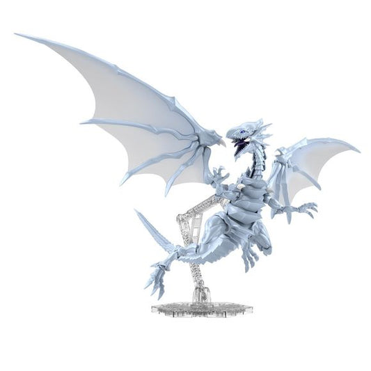 Blue-Eyes White Dragon, one of the most popular monsters in "Yu-Gi-Oh Duel Monsters" has been turned into a Figure-rise Standard Amplified kit!
The charm of the character has been "amplified" with a new interpretation of the design arrangement unique to the plastic model. A metallic blue color has been used for the molding to make the monster feel more epic, and its huge wings, each measuring about 265mm in length, are equipped with joint axes for posability.
The wing membranes are made of soft material.