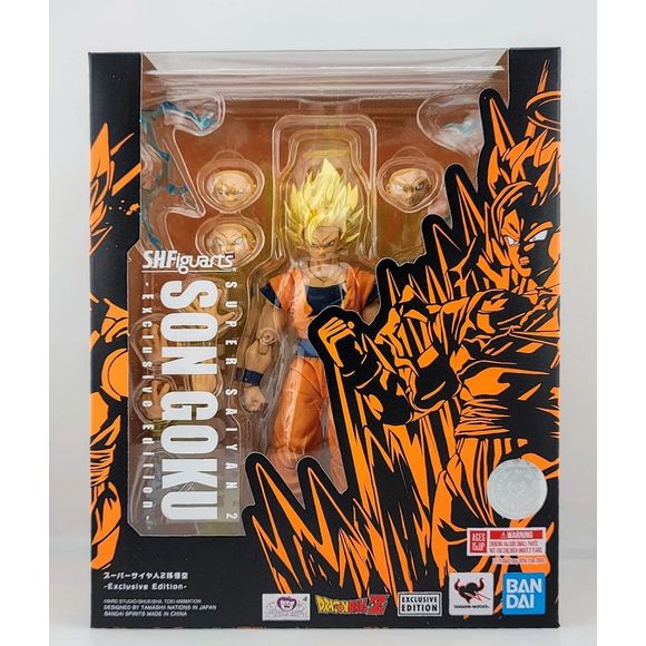 Power up to the next level with the S.H.Figuarts Super Saiyan 2 Son Goku – Exclusive Edition from Dragon Ball Z!
This premium release captures Goku in his electrifying Super Saiyan 2 form, featuring anime-accurate sculpting, vibrant colors, and dynamic articulation. This exclusive edition includes newly designed effect parts that recreate the signature lightning aura unique to SSJ2 - bringing one of Goku’s most iconic transformations to life.
Faithfully recreating his appearance from the Majin Buu Saga, t