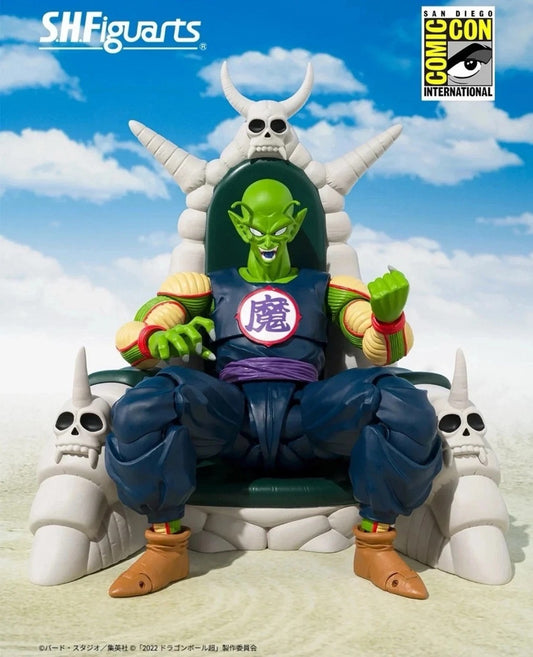Unleash ultimate evil with the S.H.Figuarts Great Demon King Piccolo – Exclusive Edition from Dragon Ball!
This highly detailed figure brings the iconic villain to life as he appeared during his reign of terror, featuring screen-accurate sculpting, vibrant colors, and the premium articulation S.H.Figuarts is known for. Released as a San Diego Comic-Con exclusive, this version stands out as a must-have for serious Dragon Ball collectors.
With multiple interchangeable expressions and hands, you can recreate