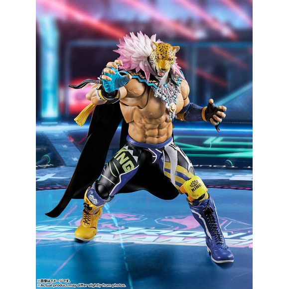 The powerful King, as seen in "Tekken 8," the latest title in the "Tekken" game series, joins the "S.H.Figuarts" action-figure lineup from Bandai! He wears his new costume that was completely redesigned for the new game; he boasts a wide range of motion for maximum action, too!