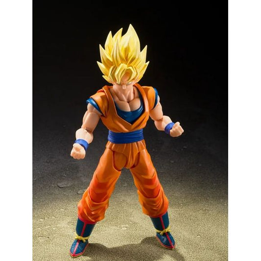 SUPER SAIYAN SON GOKU from Dragon Ball Z returns to S.H.Figuarts with completely new modeling and wearing his outfit as seen in the Cell Saga and onward! SON GOKU has been recreated with attention to detail paid to his proportions, hair volume, and facial expressions as seen in the original anime. This new model adopts the brushed-up movable structure cultivated in the S.H.Figuarts series of Dragon Ball figures!