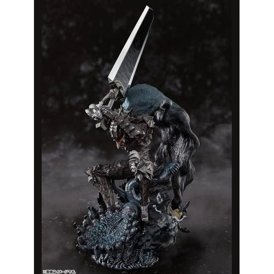 <p>Ryu Oyama, a sculptor who specializes in designing creatures, has sculpted Guts from the Battle of the Sea God in a spectacular form. The highlights are the partially plated large sword "Dragon Slayer" and the impressively detailed tentacles of the Sea God.</p>
<p><strong>Product Features:</strong></p>
<ul>
<li>Based on Berserk</li>
<li>Part of the FiguartsZERO series</li>
<li>Approximately 13.8 inches (35.05cm) tall</li>
<li>Designed as a detailed fixed-pose display piece</li>
</ul>
<p><strong>B