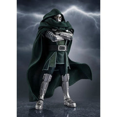 PRE-ORDER: Expected to ship in December of 2026.
Doctor Doom from the upcoming Avengers film is now available in S.H.Figuarts! This figure brings to life Doctor Doom, the brilliant scientist from the movie "The Avengers: Doomsday". By using the included interchangeable arm parts, you can recreate the impressive pose of the figure with its arms crossed. By combining the wire-reinforced cape and interchangeable wrist parts, it's possible to create poses unique to Doctor Doom. 6.3 inches (16cm) tall.