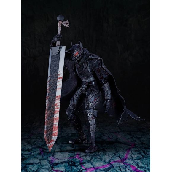 PRE-ORDER: Expected to ship in February of 2027.
"The moment I obtained that shell, I was already set free."
Thoroughly supervised by Studio Gaga! Guts, in his 'Beast of Darkness' form swallowed by berserker armor from the hugely popular manga 'Berserk,' returns to S.H.Figuarts with effects and coloring that recreate action scenes.
From the globally popular dark fantasy classic 'Berserk,' 'Guts' in the 'Heat of Passion' form returns to S.H.Figuarts with a color scheme inspired from various action scenes.