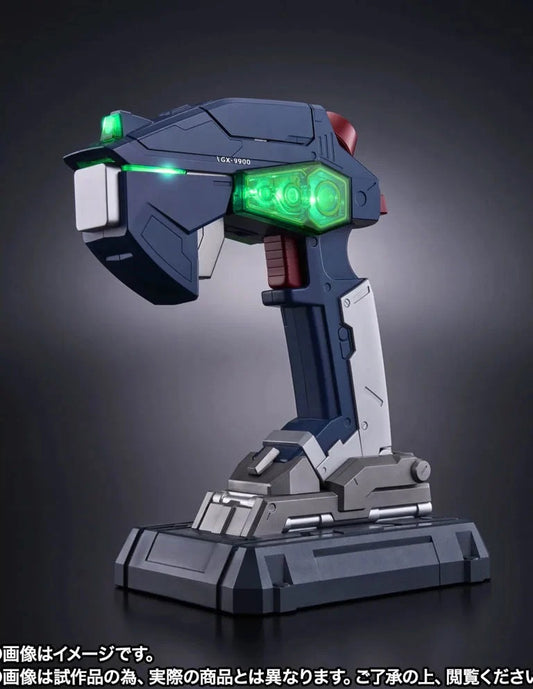 PRE-ORDER: Expected to ship in March 2027.
The key device 'G Controller' from 'After War Gundam X' is now available as a PROPLICA.
‘G Controller’ features three play modes; Story Mode, Operation Mode, and Satellite System Mode; each mode featuring voice lines and sound effects along with light and vibration features. About 100 different voice lines (in Japanese) from 'Garrod,' 'Tiffa,' and 'Jamil' are newly recorded and unloaded. 39 iconic scenes, including battle scenes involving five weapons, are recre