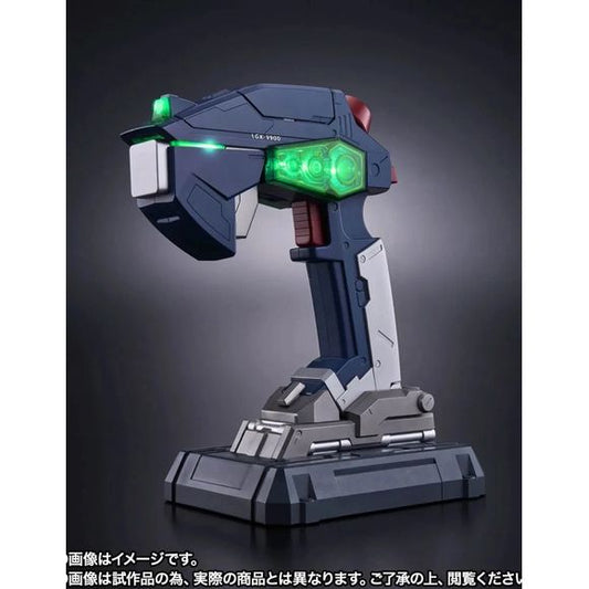 PRE-ORDER: Expected to ship in March 2027.
The key device 'G Controller' from 'After War Gundam X' is now available as a PROPLICA.
‘G Controller’ features three play modes; Story Mode, Operation Mode, and Satellite System Mode; each mode featuring voice lines and sound effects along with light and vibration features. About 100 different voice lines (in Japanese) from 'Garrod,' 'Tiffa,' and 'Jamil' are newly recorded and unloaded. 39 iconic scenes, including battle scenes involving five weapons, are recre