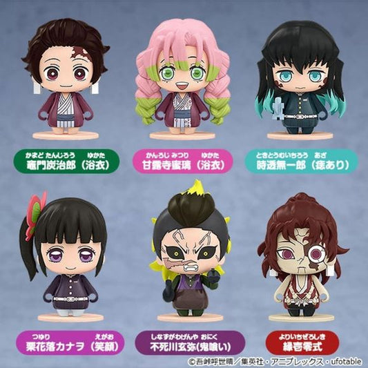 Demon Slayer Pokemaquet Vinyl Figures Gashapon Figure Capsule Collection features: Tanjiro, Mitsuri, Muichiro, Tsuyuri, Genya Shinazugawa, and Yoriichi Type Zero
This contains one random figure in a gashapon ball.