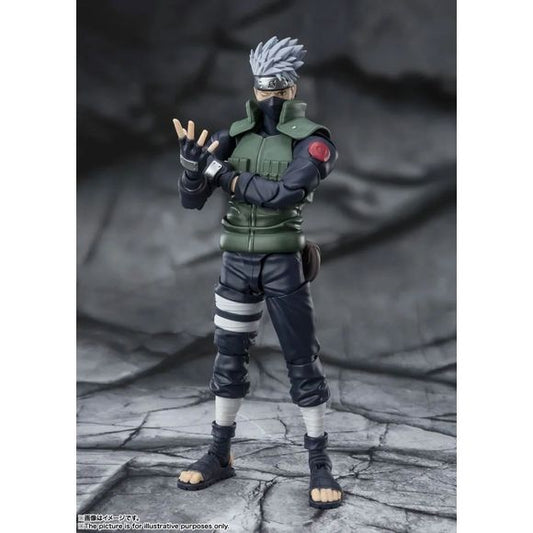 PRE-ORDER: Expected to ship in March 2027.
From "Naruto: Shippuden," KAKASHI HATAKE -The famed Sharingan Hero- rejoins S.H.Figuarts with newly redesigned posability! This figure displays Kakashi Hatake in his iconic attire and features premium articulation for creating a variety of fun action poses with the figure. Don't miss out on adding this figure to your Naruto collection! 6.3 inches (16cm) tall.
Includes:
Kakashi Hatake figure
Optional head
5 Facial expression parts
3 for headband up head
2 for head