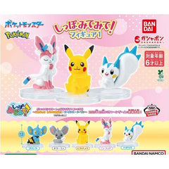 Discover the adorable Pokémon Sippomimite Figure Collection Vol. 1 from Bandai Gashapon! This charming Japanese capsule toy series features Pokémon peeking over their tails in cute, playful poses, captured in highly detailed mini figures perfect for collectors and fans alike.
Each blind capsule contains one randomly selected figure from the collection. Possible characters include Pikachu, Sylveon, Pachirisu, Shinx, and Minccino, each displayed on a clear base that highlights their unique pose and personali