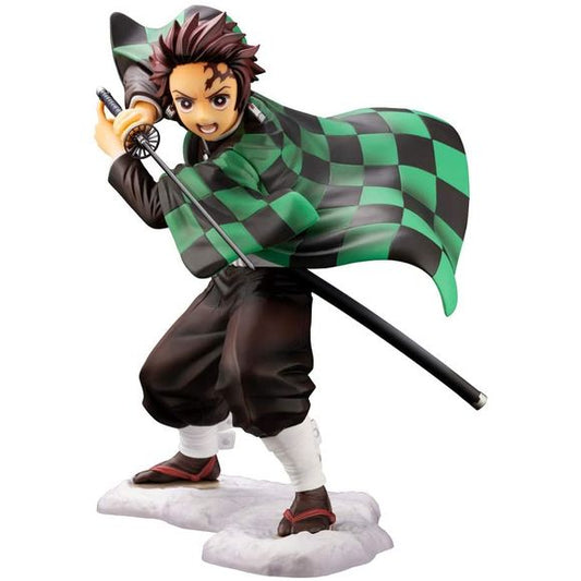 Tanjiro Kamado, the young Demon Slayer, is being released by Kotobukiya as a 1/8 scale figure! From the anime Demon Slayer: Kimetsu no Yaiba, Tanjiro Kamado is holding his sword at the ready for battle. The sculpting of the figure stays true to Tanjiro’s vigorous spirit, all the way down to the folds and ruffles that can be seen in his clothing as they showcase his movement within this figure. 7.01 inches (17.80cm) tall. Made of PVC.
