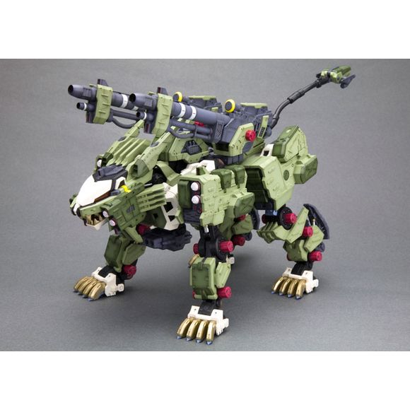 Behold the ZERO PANZER and its unmatched firepower!!
The Changing Armor System transforms both the silhouette and performance ability of LIGER ZERO by equipping the unit with different armor. The outstandingly heavily armed form, LIGER ZERO PANZER, finally joins the lineup! *This model kit includes LIGER ZERO (base model) and a LIGER ZERO PANZER unit as a set.