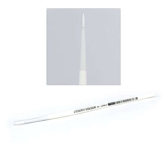 Armed with synthetic brush fibers to prevent curling, this brush is ideal for all of your painting needs!