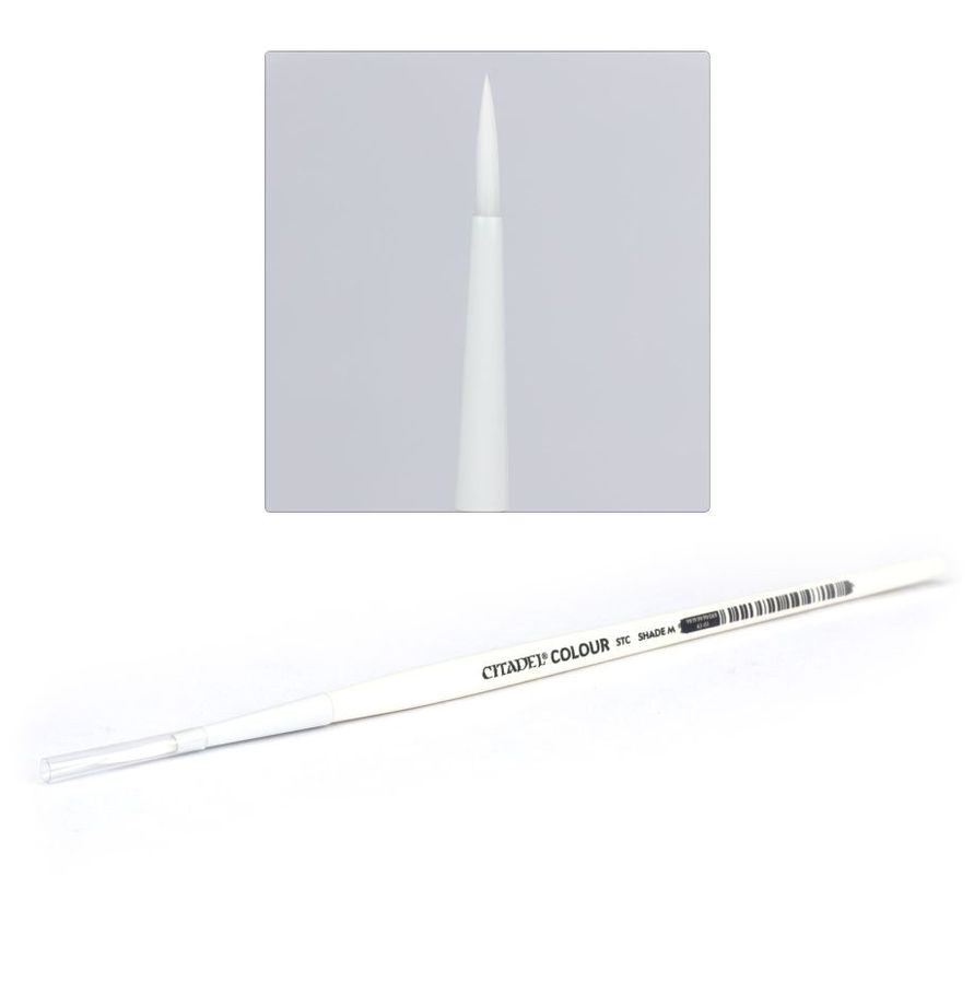 Armed with synthetic brush fibers, this brush is ideal for all of your shading needs! Designed to allow you to do all delicate shading work.