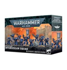 Release Date 10/03/2026
Build the backbone of your Warhammer 40,000 Space Marines army with the Intercessor Squad. This multipart plastic kit builds 10 versatile infantry equipped with bolt rifles for reliable ranged fire and objective control. The kit includes Sergeant weapon options, grenade launchers, alternate heads, shields, banners, and other interchangeable parts, allowing you to customize the squad for both gameplay and display.
Contents:
– 154 plastic components
– 10 Citadel 32mm Round Bases
– 1 co