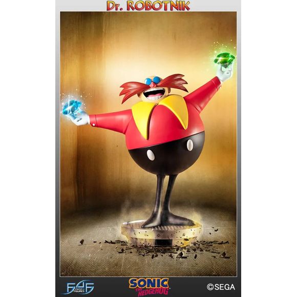 First 4 Figures is proud to present Dr. Robotnik. He stands at an impressive 22 inches tall, putting him directly into scale with First 4 Figures other Classic Sonic collectibles. Dr. Robotnik’s package also includes an additional set of hands. As well as the open palms to replicate his signature classic pose, the package includes an additional 2 hands, each holding a Chaos Emerald, in call back to the classic ‘Try Again’ screen at the end of Sonic the Hedgehog 1.
Highly limited to 1000 pieces worldwide o