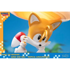 First 4 Figures: Sonic the Hedgehog – Sonic and Tails Tropical Jungle Edition (Sample)