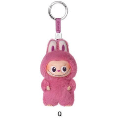 POP MART Labubu V4 Los Monstruos Pin Para el Amor Alfabeto Colgante de Peluche - Letra Q