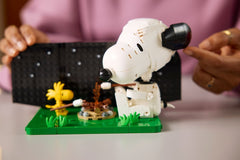 LEGO Ideas 21368 Peanuts: Snoopy's Doghouse Building Set