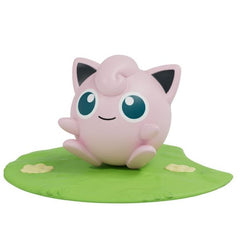 Bring a touch of peaceful Pokémon charm to your collection with this adorable Jigglypuff Lawn Series Mini Figure from Zincn! Featuring Jigglypuff resting comfortably on a grassy lawn base, this collectible captures the beloved Balloon Pokémon in a rare moment of relaxation.
With its sleepy expression, soft pastel colors, and detailed sculpting, Jigglypuff makes a delightful display piece for desks, shelves, gaming setups, or Pokémon collections. The nature-inspired lawn base adds an extra layer of charm, c
