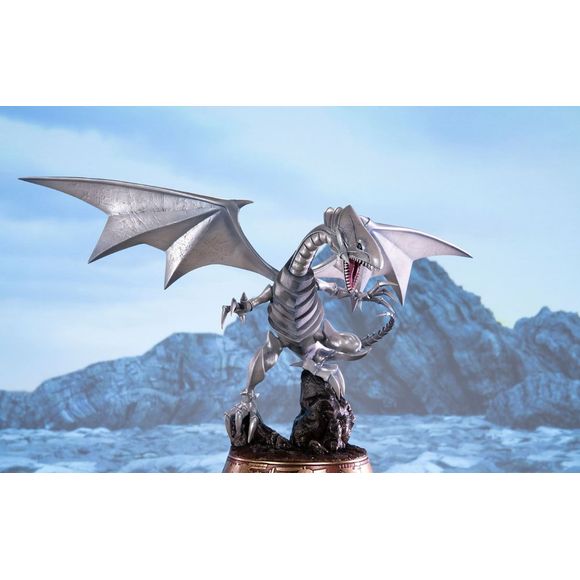 First 4 Figures Yu-Gi-Oh! Blue-Eyes White Dragon (White Variant) 14-inch Statue | Galactic Toys & Collectibles