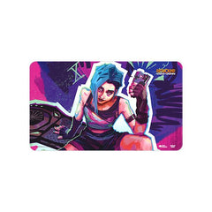 Forge your path through the Rift with this Jinx playmat that provides protection, style, and serious presence at the table. Stitched trim playmat in a retail ready box allows players to protect their cards in style!
High quality - 24 x 14 inch neoprene playmat with stitched trim and rubber backing provides smooth play surface to protect your cards
Rep your Champion - Riftbound: Origins playmat featuring Jinx!