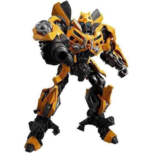 Bumblebee returns to the Chicago battlefield in full combat mode in this officially licensed model kit. Standing at approx. 11.2 cm, it assembles from 93 pre-colored, snap-fit parts with no tools, glue, or paint required.
LED light-up eyes, two interchangeable head sculpts, swappable hands, shoulder missile pods, and character-specific weapons let you recreate his Dark of the Moon urban combat scenes. With 20 articulated joints and screen-accurate proportions, this compact kit is engineered for dynamic, di