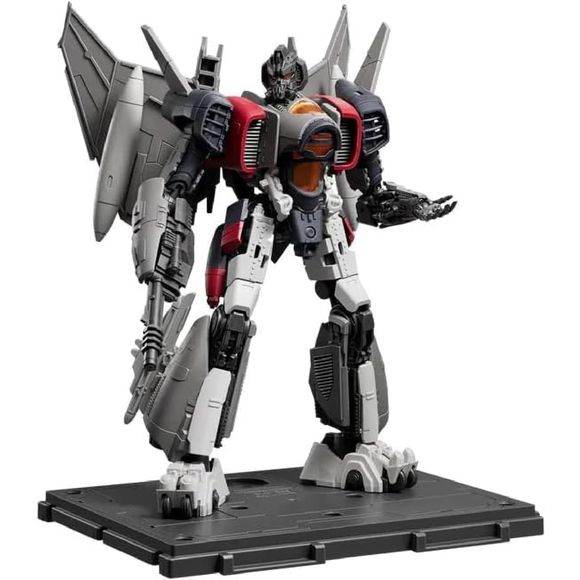 Gleaming steel cleaves the horizon as Blitzwing arrives in power! As an officially licensed model kit, it is composed of 95 pieces and faithfully recreates Blitzwing’s signature mechanical look with striking detail and character accuracy.
Equipped with light-up eyes, exclusive weapons, and 20+ movable joints, this model kit offers superior flexibility. From fierce combat stances to iconic movie moments, every detail captures Blitzwing’s powerful presence. Join the Collection: Unleash the Decepticon Force.