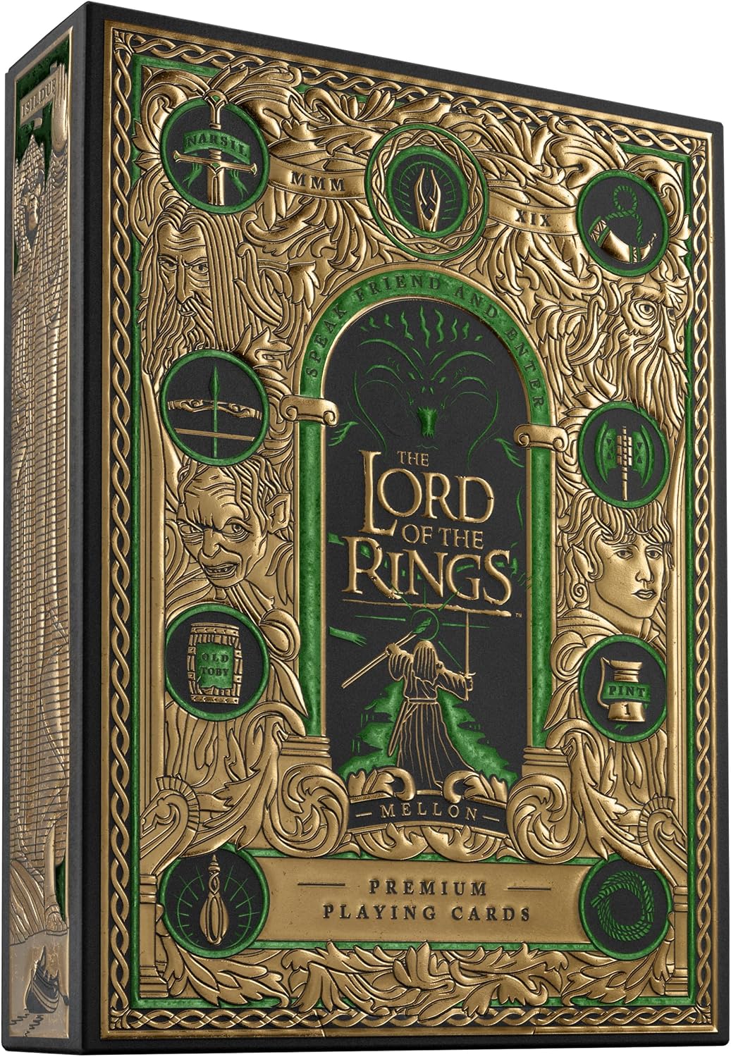 JOURNEY INTO MIDDLE EARTH – Bring the world of The Lord of the Rings to poker night, blackjack, solitaire, magic practice, cardistry, party games, display, and gifting. This fantasy themed deck adds adventure, nostalgia, and cinematic detail to every shuffle.
GREEN AND GOLD FANTASY BOX – The deck is enclosed in a green and gold foil card box that makes a strong first impression before the cards are even dealt. It stands out on a card table, desk, collector shelf, movie night setup, fantasy display, or gift