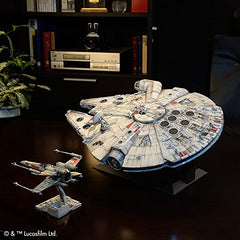 Bandai Hobby Star Wars Halcón Milenario PG Perfect Grade Kit de modelo a escala 1/72