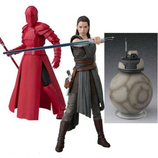This special "Star Wars: The Last Jedi" set from Bandai features S.H.Figuarts Rey, S.H.Figuarts Elite Pretorian Guard (Whip Staff) and even a bonus BB-4 unit! Rey comes with a blaster pistol and her lightsaber in two forms, while the Elite Pretorian Guard (Whip Staff) comes with two types of swords and his special weapon so you can pose them facing off against one another. Order today, and bring "The Last Jedi" action home with you!

Includes: S.H. Figuarts Rey, S.H. Figuarts Elite Praetorian Guard (Whip