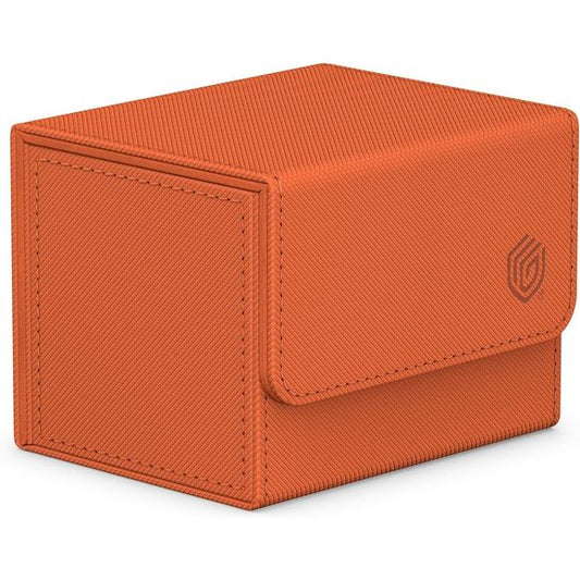 Catch the ultimate summer vibes with Ultimate Guard's Sidewinder 100+ Xenoskin from the limited "Summer Edition 2025" in four vibrant new colors: Dandelion, Peach, Lime and Lagoon! The Sidewinder deck box features a resistant Xenoskin outer casing, quality microfiber inner lining, and a strong magnetic closure. Designed for up to 100 double-sleevd or 120 single-sleeved cards in Ultimate Guard Sleeves of trading card games like Magic: The Gathering, Pokemon, Lorcana, One Piece or Yu-Gi-Oh!