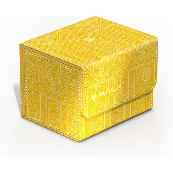 The Sidewinder 100+ Xenoskin is a high-quality TCG deck box that offers premium card protection thanks to its resistant Xenoskin material, microfiber inner lining, and strong magnetic closure, while still granting easy and convenient access to the deck inside. The deck boxes are printed in full color with officially licensed artworks from Magic: The Gathering's upcoming set Avatar: The Last Airbender. The Sidewinder 100+ Xenoskin is optimized to hold 100 double-sleeved or 120 single-sleeved cards in Ultimat