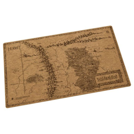 Dive into the legendary world of The Hobbit with Ultimate Guard's new "The Hobbit" series! This officially licensed product line includes Sidewinder 100+ and 133+ Xenoskin deckboxes, a printed "Glow in the Dark" Boulder 100+, and six Play-Mats.