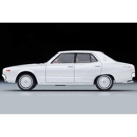 Takara Tomy Tomica LV-N270a Nissan Skyline 2000GT-X (Silver) 72 Year Model 1/64 Scale Diecast Car | Galactic Toys & Collectibles