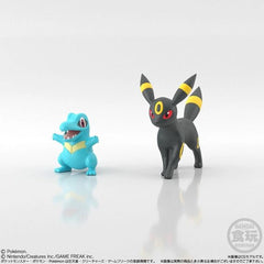 Bandai Shokugan Pokemon Scale World Johto Totodile & Umbreon 1/20 Scale Figure