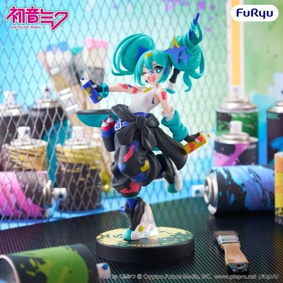 <p>Add a splash of color to your Hatsune Miku collection with the <strong>Hatsune Miku Muchute Figure - Paint Girl Another Color Ver.</strong> from FuRyu!</p>

<p>Based on artwork by <strong>くるみつ (Kurumitsu)</strong>, this energetic interpretation of Hatsune Miku gives the virtual singer a colorful street-art makeover. Miku strikes a playful pose surrounded by graffiti-inspired details, with paint splashes covering her outfit and spray cans at the ready.</p>

<p>The <strong>Another Color Ver.</strong> gives